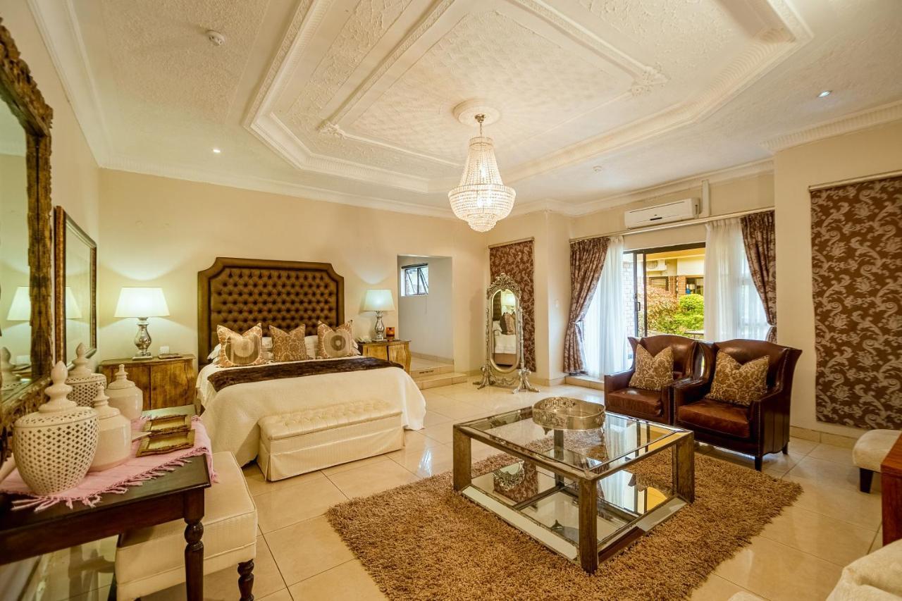 The Victoria Falls Deluxe Suites ภายนอก รูปภาพ