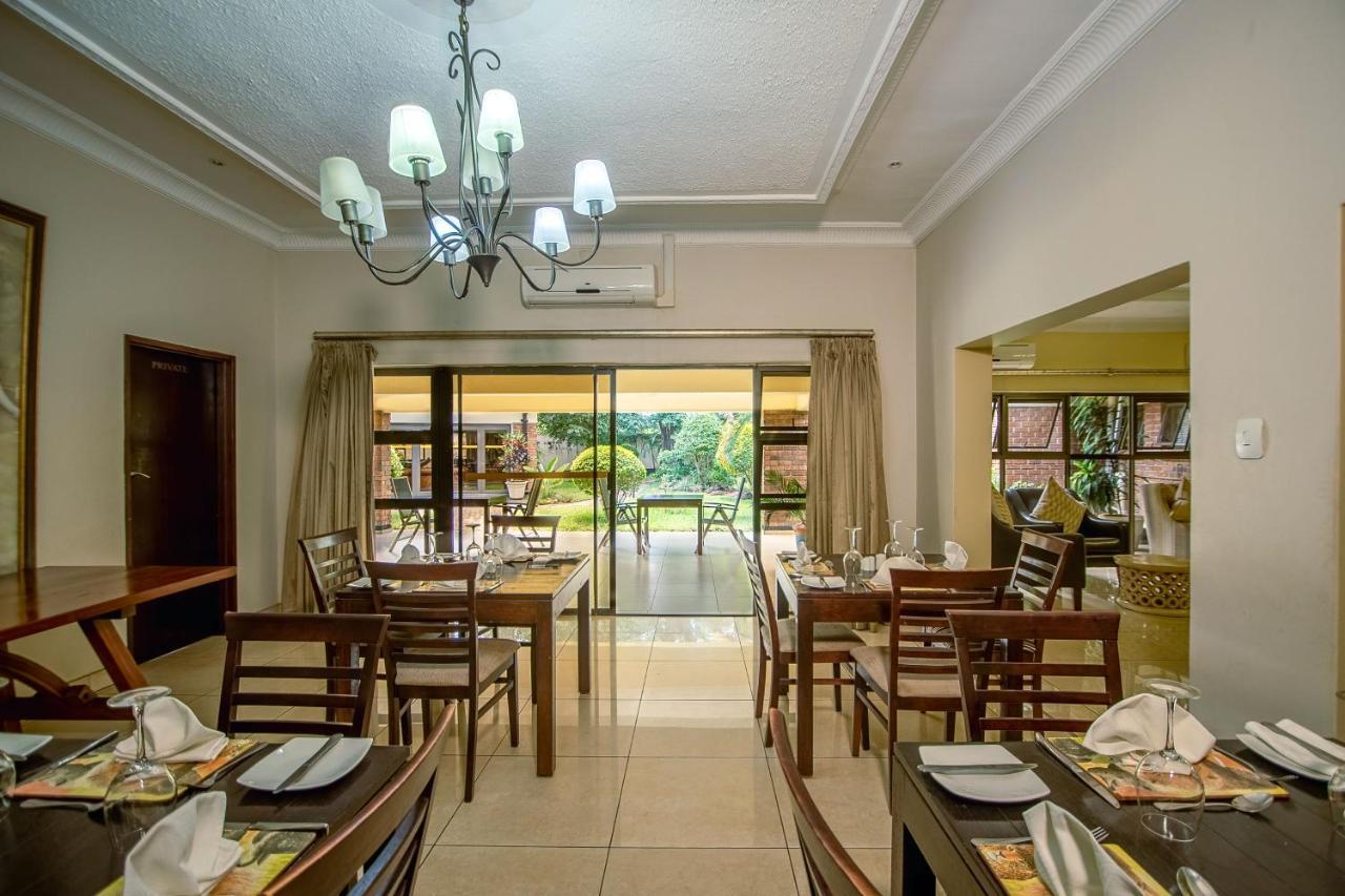 The Victoria Falls Deluxe Suites ภายนอก รูปภาพ