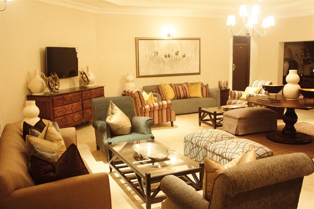 The Victoria Falls Deluxe Suites ภายนอก รูปภาพ